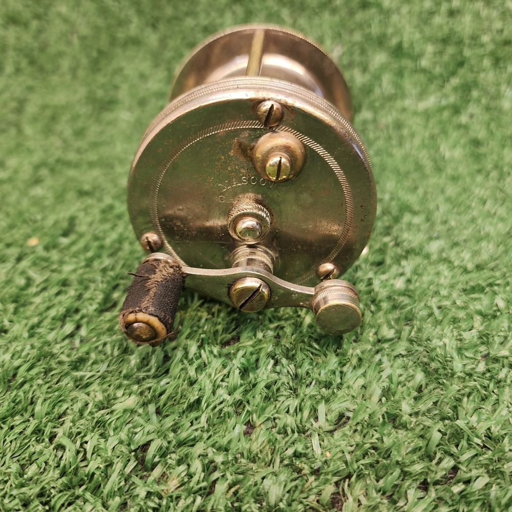 Vintage Mascot Casting Baitcaster Fishing Reel